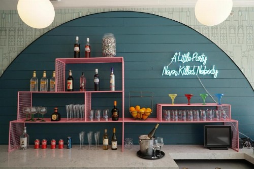 Beds n' Drinks - image 11
