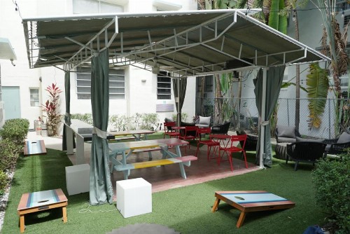 Beds n' Drinks - image 28