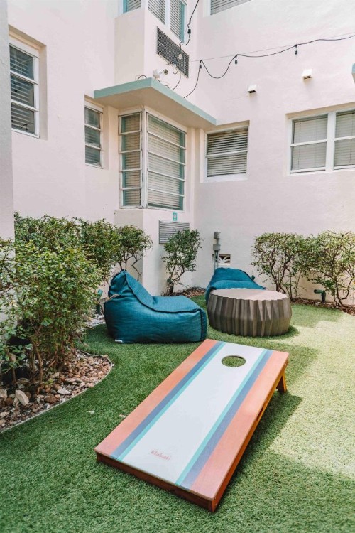 Beds n' Drinks - image 29