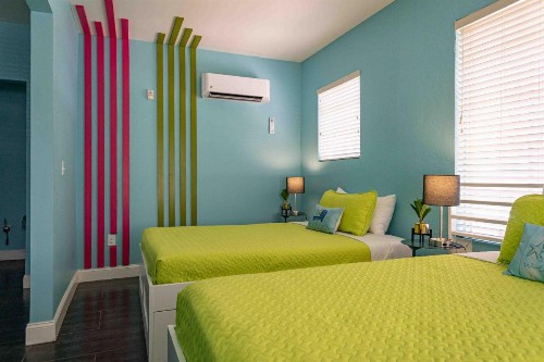 Beds n' Drinks - image 4