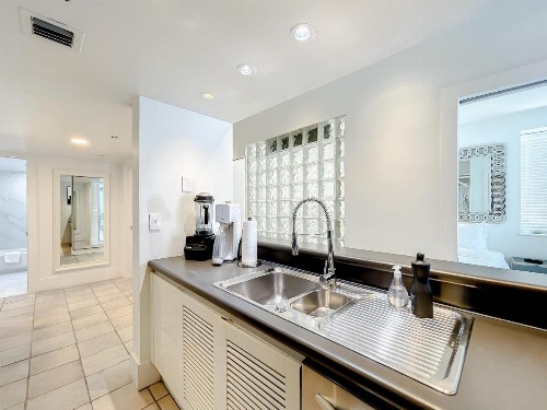 Casa Grande South Beach by American Vacation Living - image 23