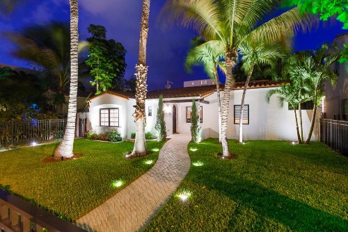 Bars B&B South Beach Hotel - image 15