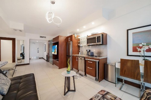Strand Ocean Drive Suites - image 20
