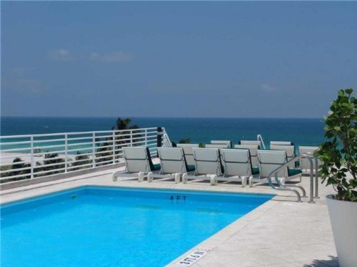 Strand Ocean Drive Suites - image 26