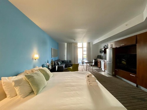 Congress by Design Suites Miami - image 7