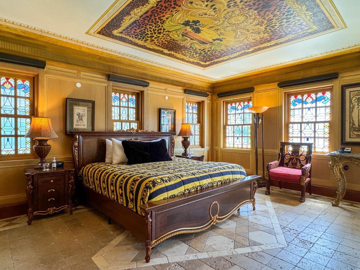 The Villa Casa Casuarina - image 3