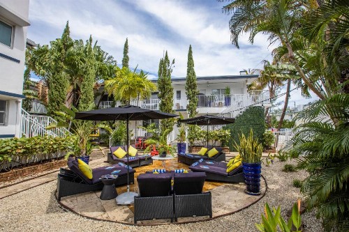 Beachside All Suites Hotel - image 23