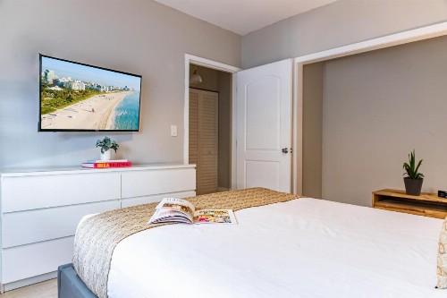 Beachside All Suites Hotel - image 26