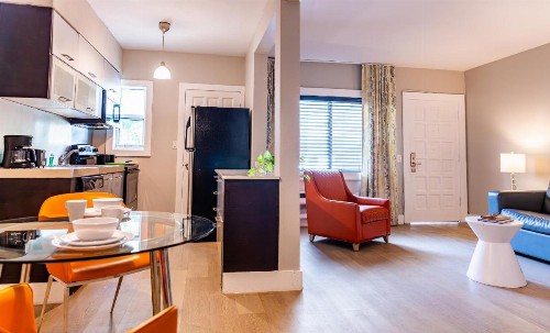 Beachside All Suites Hotel - image 32