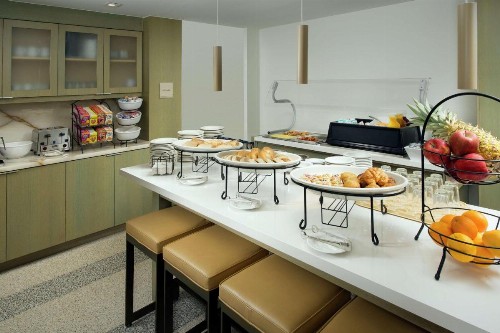 Hilton Garden Inn Miami South Beach - image 17