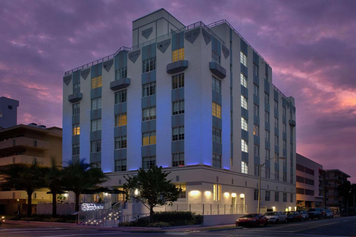 Hilton Garden Inn Miami South Beach - image 2