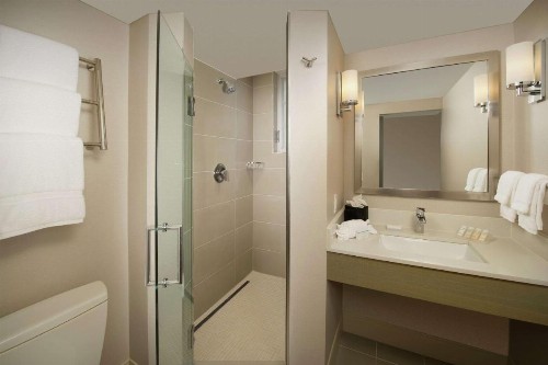 Hilton Garden Inn Miami South Beach - image 26