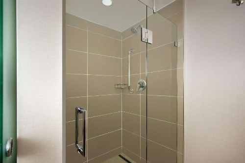 Hilton Garden Inn Miami South Beach - image 33