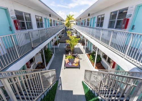 Seaside All Suites Hotel - image 34