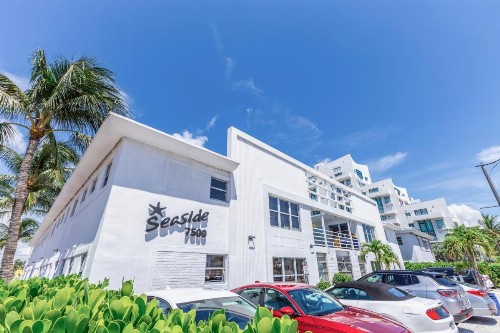 Seaside All Suites Hotel - image 6