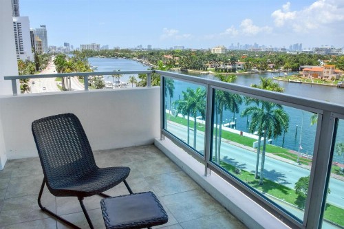 Seacoast Suites on Miami Beach - image 3