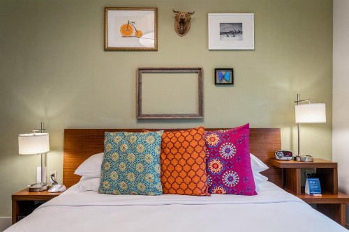 El Paseo Hotel - image 2
