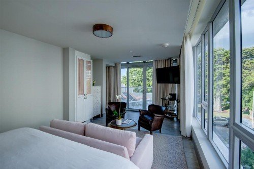 The Plymouth South Beach - image 35