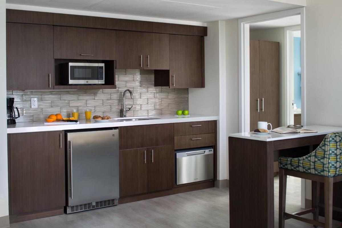 Residence Inn by Marriott Miami Beach South Beach - image 4