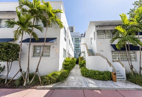 Oceanside Hotel and Suites - image 14