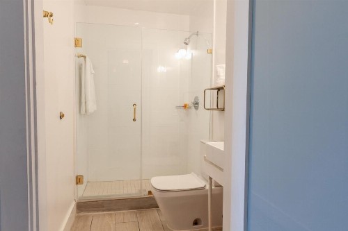 Oceanside Hotel and Suites - image 38