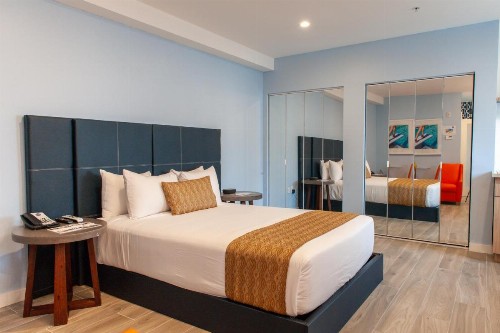 Oceanside Hotel and Suites - image 49