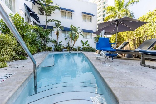 Oceanside Hotel and Suites - image 6
