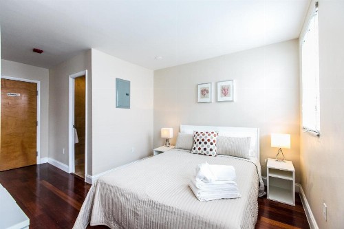 Hudson Apartments - image 13