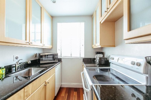Hudson Apartments - image 23
