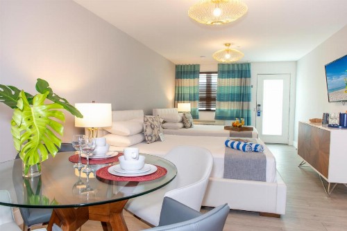 Waterside Hotel and Suites - image 7