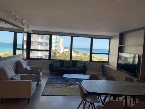 Beachfront Suites - image 1