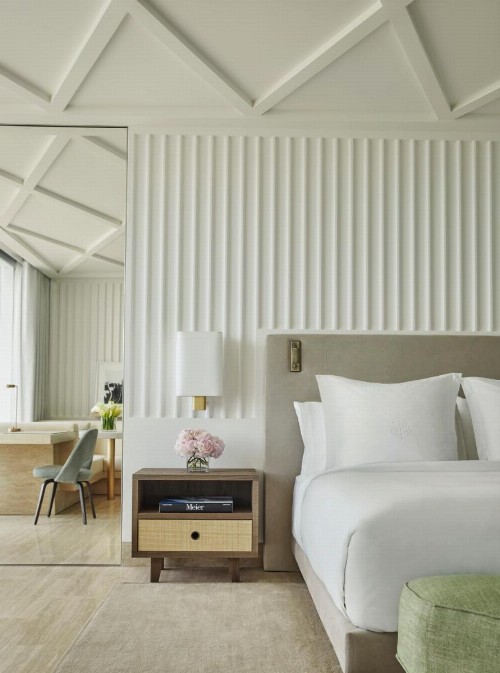 Four Seasons Hotel at The Surf Club - image 24