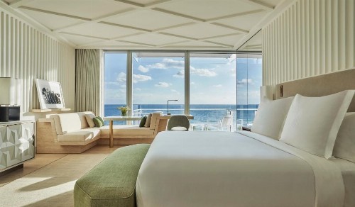 Four Seasons Hotel at The Surf Club - image 5