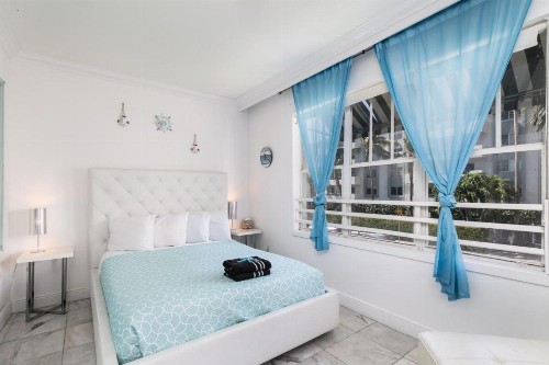 Holiday Apartment on Lincoln Road - image 6