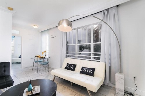 Holiday Apartment on Lincoln Road - image 8