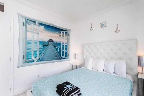Holiday Apartment on Lincoln Road - image 9