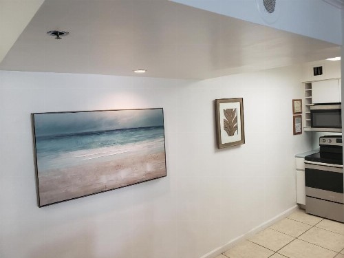 2 Bedroom 2 Bath Beachfront Condo on Miami Beach Millionaire Row - image 20