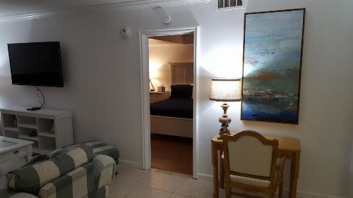 2 Bedroom 2 Bath Beachfront Condo on Miami Beach Millionaire Row - image 22