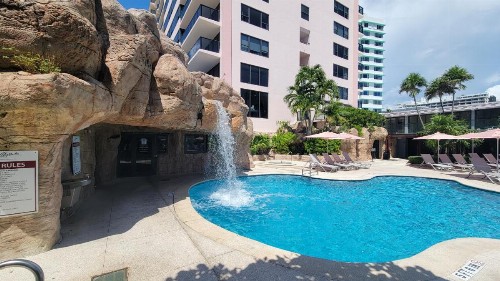 2 Bedroom 2 Bath Beachfront Condo on Miami Beach Millionaire Row - image 8