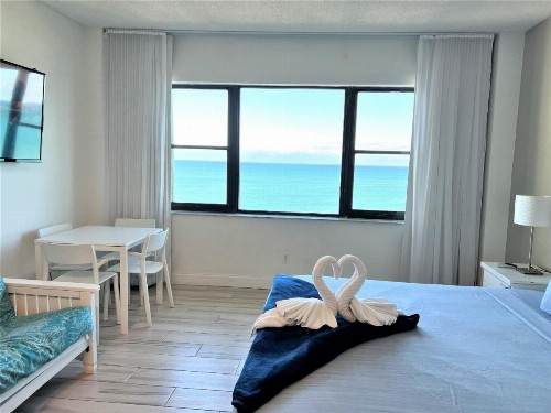 Ocean Front Units at Casablanca - image 30