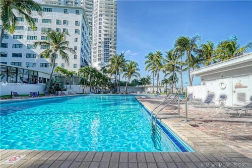 Ocean Front Units at Casablanca - image 48