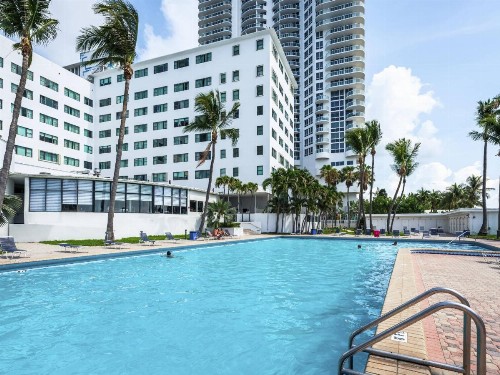 Ocean Front Units at Casablanca - image 8