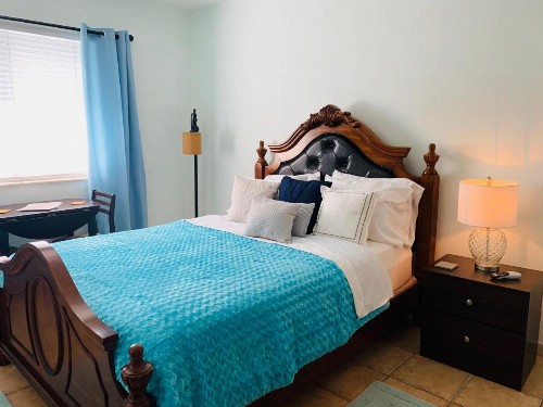 Blue House Miami - image 11