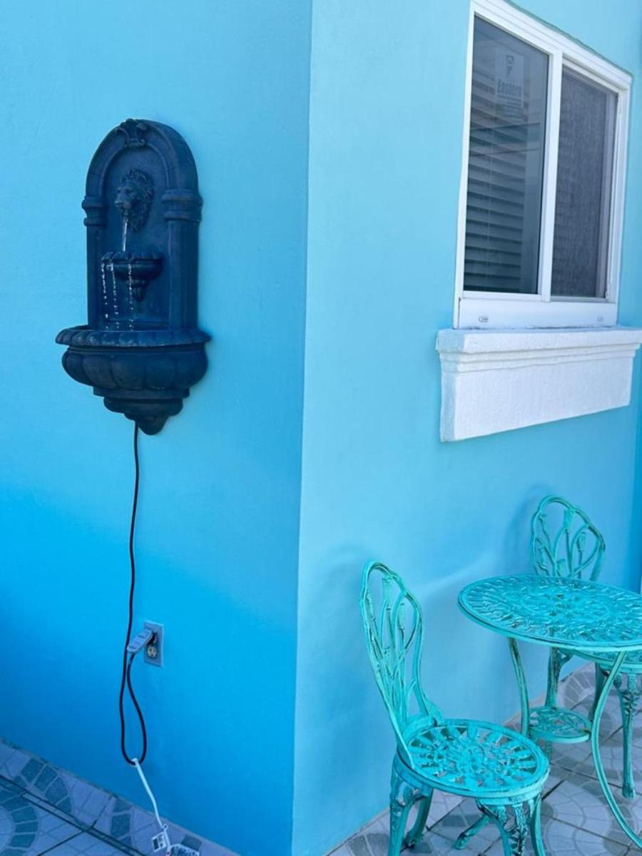 Blue House Miami - image 2