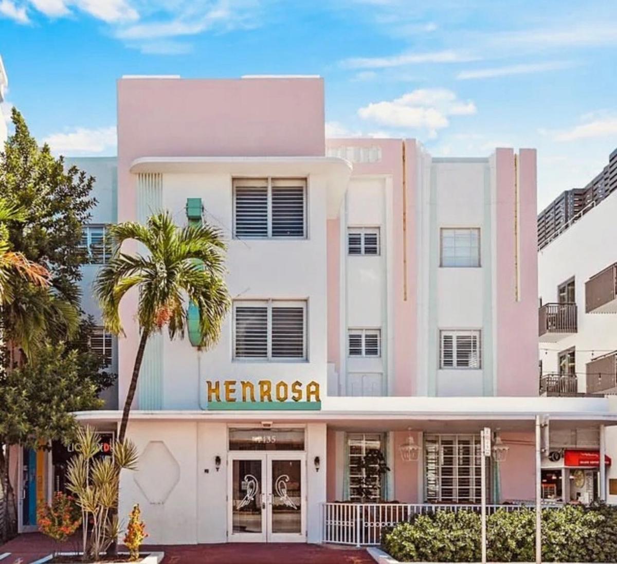 Henrosa Hotel - image 4