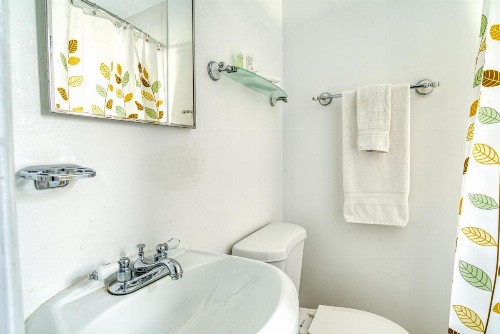 Ocean Drive Apartments - image 2
