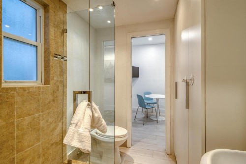 Ocean Drive Apartments - image 7