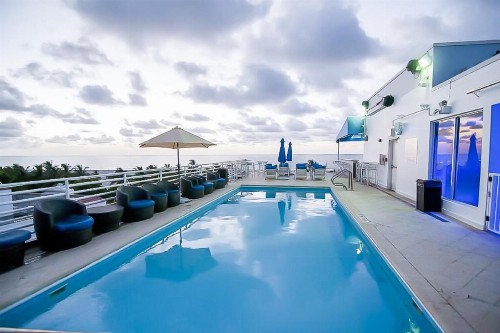 Ocean Drive Studio Beach Front - image 4