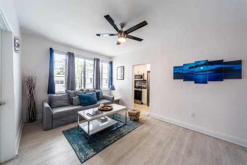 Empire Condo Hotel Suites - image 1