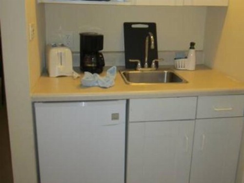 New Point Miami Beach Apartments - image 2